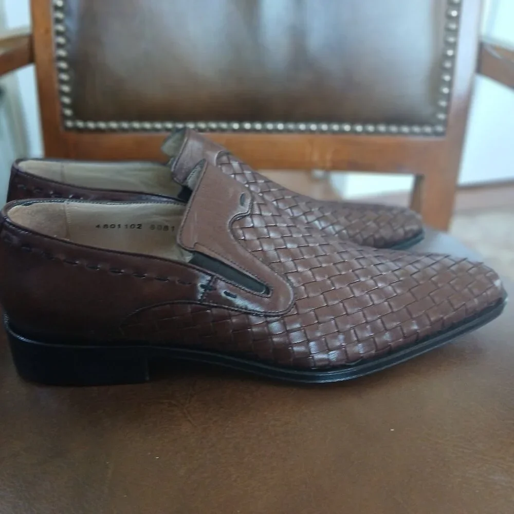 Mens embossed leather formal shoes. - Picture 4 of 8